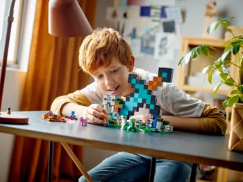 LEGO Minecraft Bastion miecza 21244 427el.
